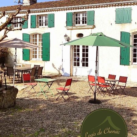 Logis De Chenac - Chambres Et Table D'Hotes Chenac Saint Seurin d'Uzet エクステリア 写真