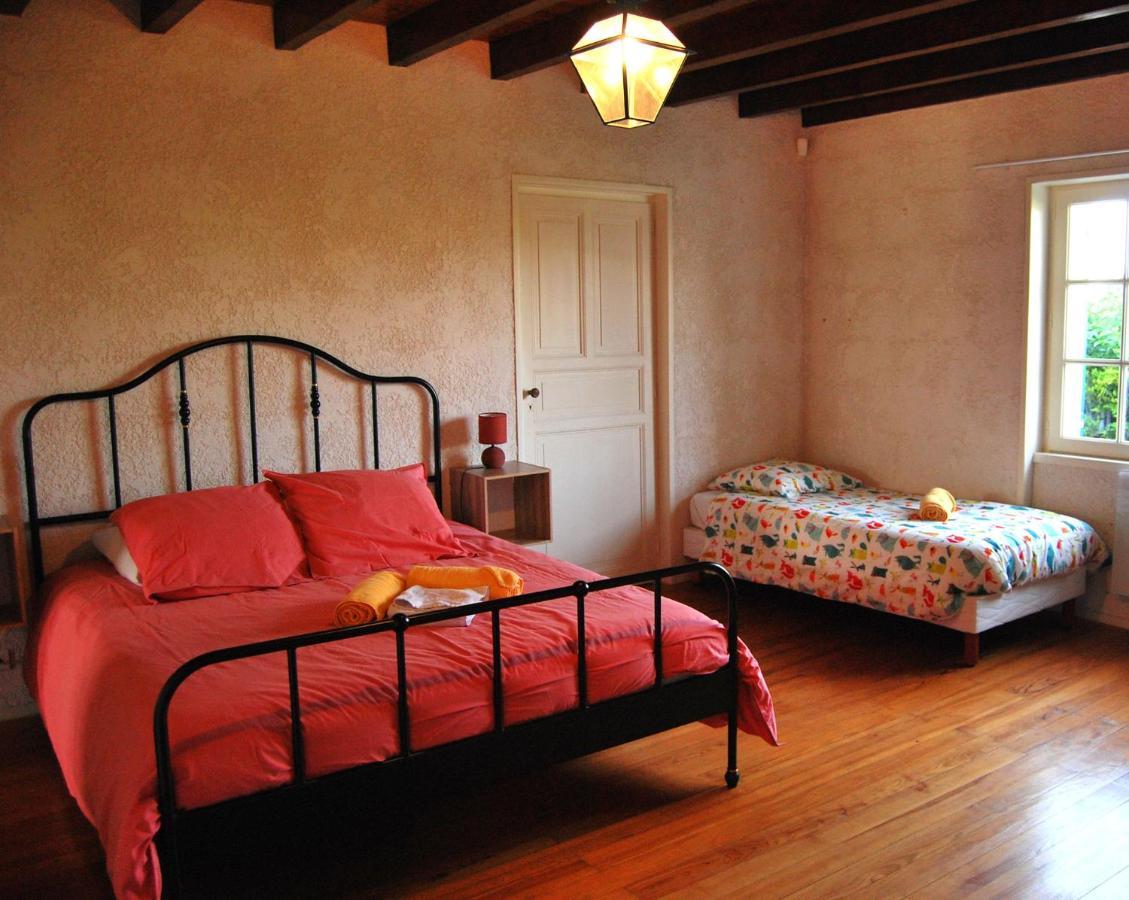 Logis De Chenac - Chambres Et Table D'Hotes Chenac Saint Seurin d'Uzet エクステリア 写真