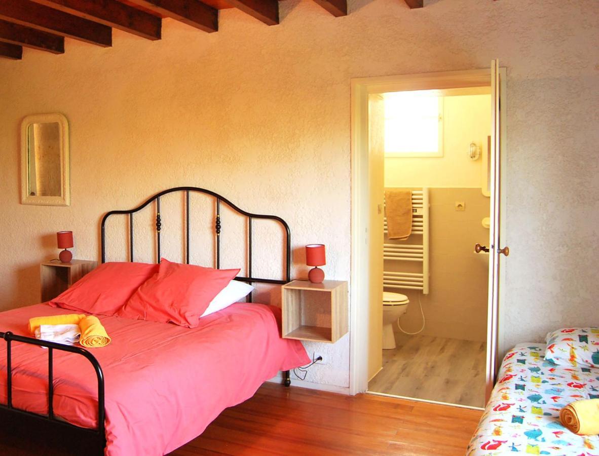 Logis De Chenac - Chambres Et Table D'Hotes Chenac Saint Seurin d'Uzet エクステリア 写真
